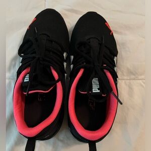 PUMA Women's Riaze Prowl Running Shoes